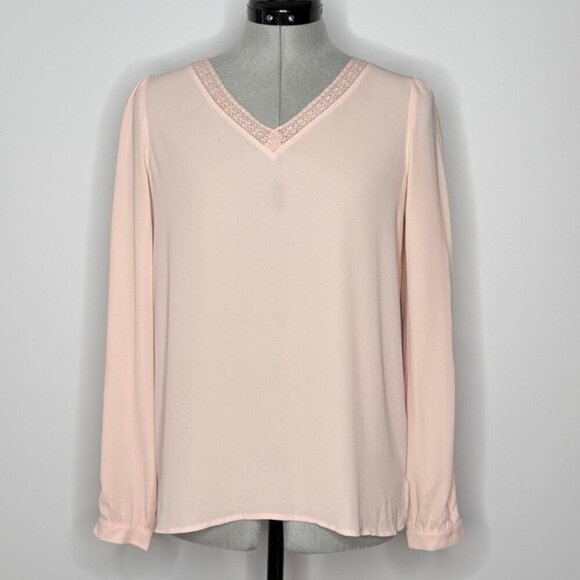 LOFT Tops - LOFT Blush Pink V-Neck Blouse with Crochet Lace Trim - Size XSmall
